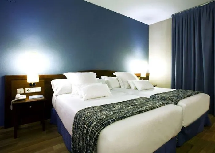Pol & Grace Hotel