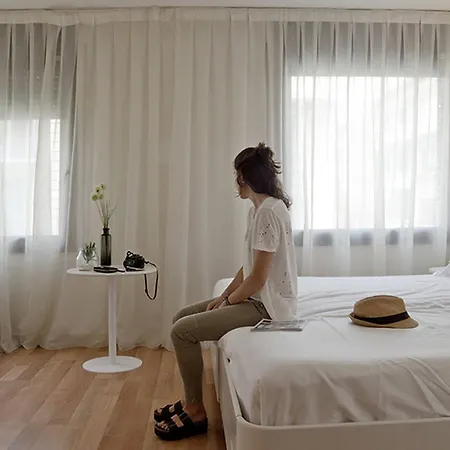Hotel Pol & Grace 4*