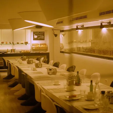 Pol & Grace Hotel
