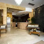Pol & Grace Hotell